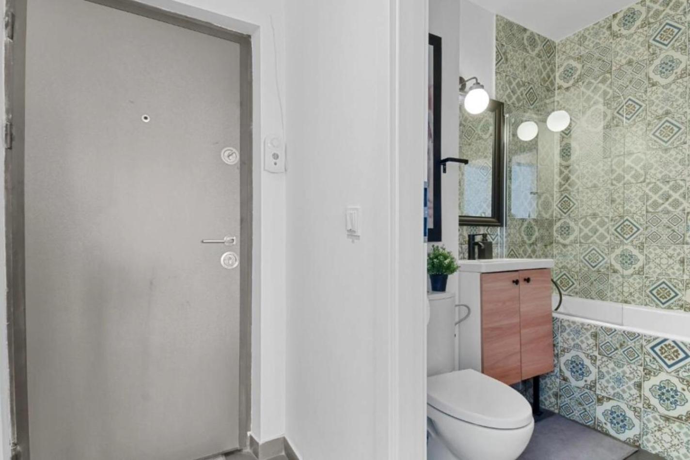 Serene Retreat - Beautifully Designed Studio Bukarest Kültér fotó